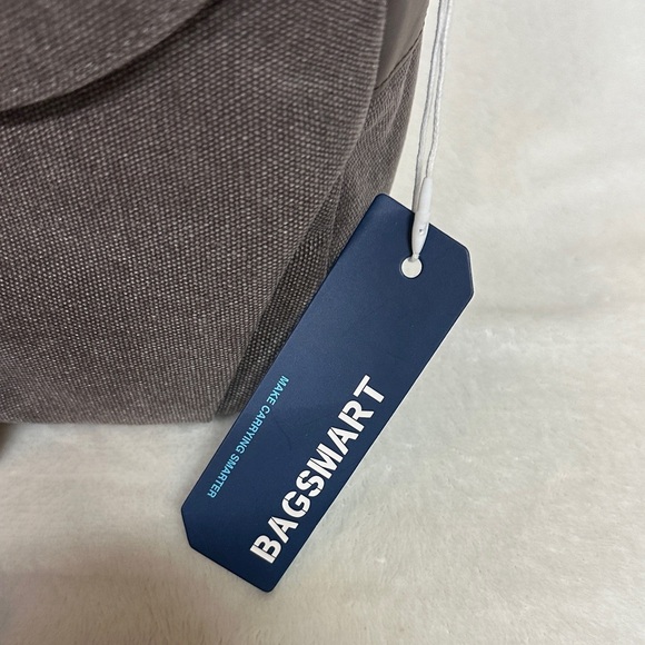 Bassmart Gray Messenger or accessories Bag - Picture 2 of 14